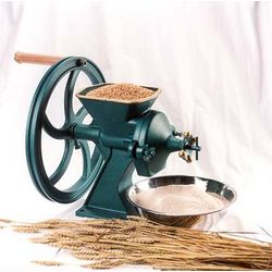 Diamant Grain & Flour Hand Mill Iron